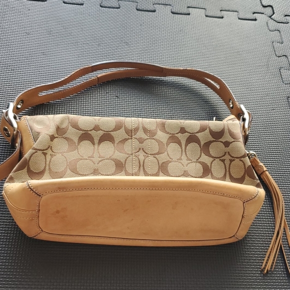 Coach mini hand bag - Picture 5 of 5